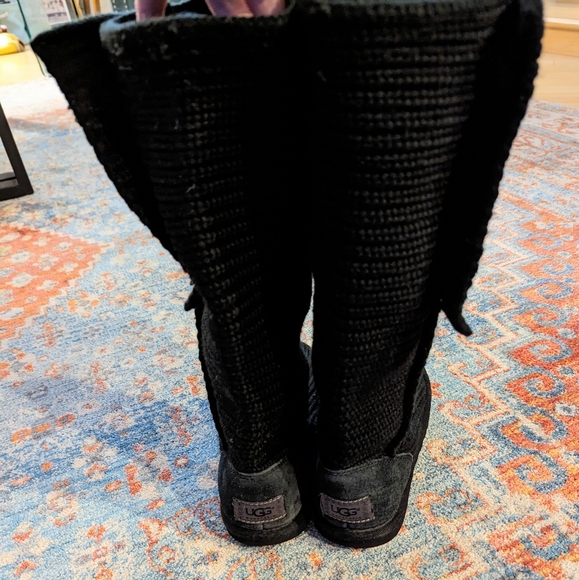 Ugg Women's 6 Classic Cardy Black Boots Thick Knit Knee or Ankle Boots Buttons - Picture 10 of 15